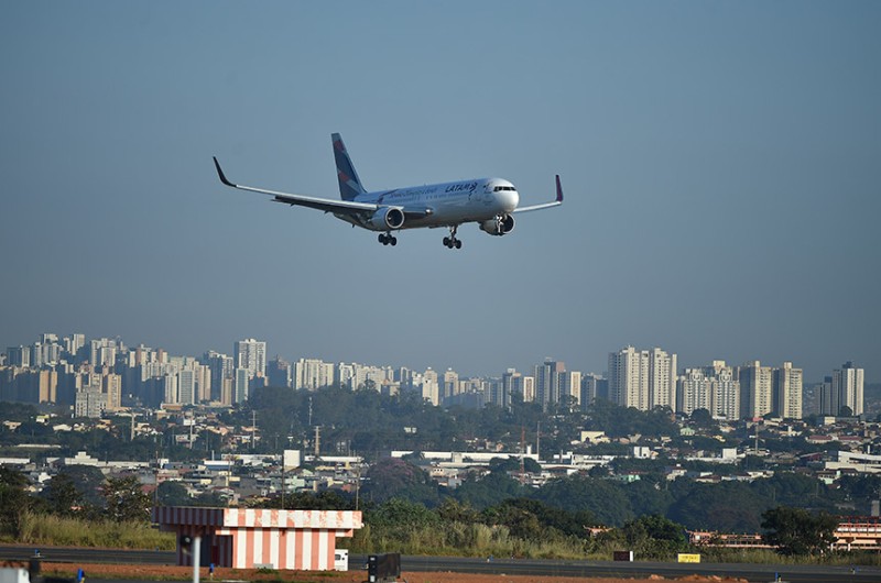 Texto aprovado reformula a legislação sobre aviação; gratuidade de bagagem foi inserida na MP pelo Congresso - Andre Borges/Agência Brasília