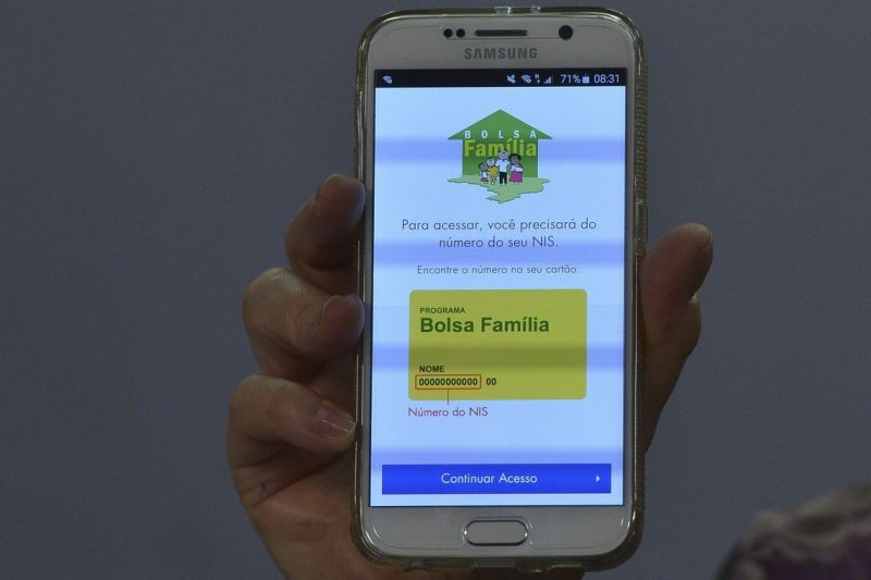 Maioria das famílias do programa vai receber R$ 375 - (Foto: Divulgação/Governo Federal)