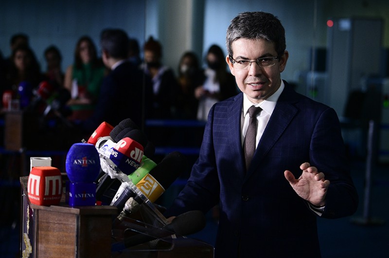 O senador Randolfe Rodrigues durante entrevista coletiva concedida nesta quinta-feira - Pedro França/Agência Senado