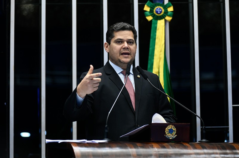 Davi Alcolumbre (União-AP) foi o relator da medida provisória; aprovada com mudanças, matéria segue para sanção - Geraldo Magela/Agência Senado