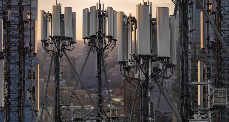 Objetivo é auxiliar na implantação da rede 5G - (Foto: Depositphotos)