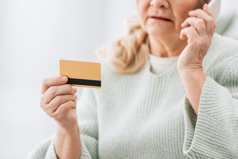 Proposta trata de previdência complementar, seguro de vida e aposentadoria programada - (Foto: Depositphotos)