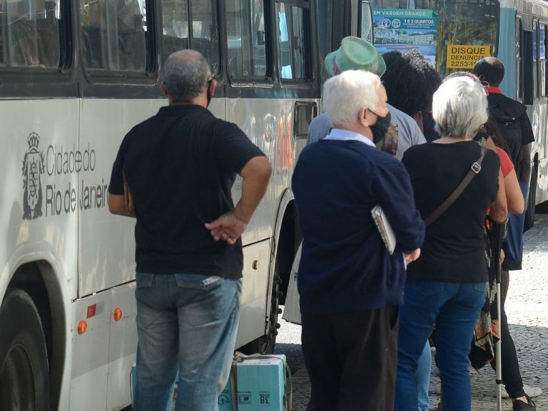 Recursos irão custear o transporte gratuito para maiores de 65 anos - (Foto: Tomaz Silva/Agência Brasil)