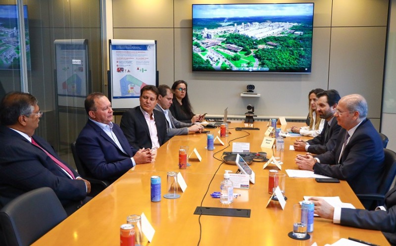 - Governador Carlos Brandão em reunião com Alcoa Brasil (Foto: Gilson Teixeira)