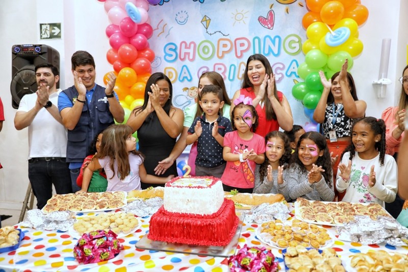 - Aniversário do Shopping da Criança foi marcado por muita animação (Foto: Júnior Foicinha)