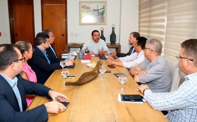 Dentre os assuntos abordados, o Governador destacou a finalização dos 30 trechos rodoviários, que fazem parte do Plano de Recuperação, Pavimentação e Conservação das Rodovias - Foto: Aldemar Ribeiro/Governo do Tocantins