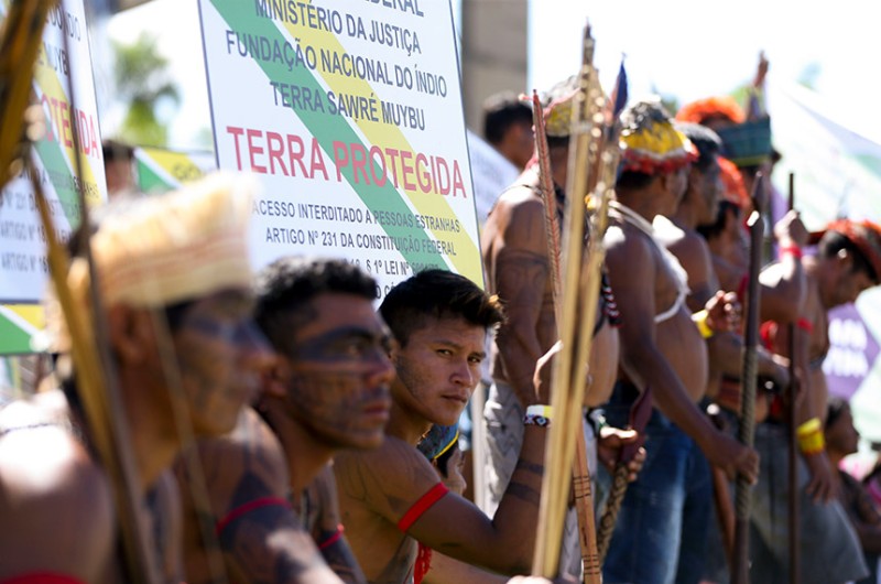 Comissão do Senado constatou que as invasões de terras indígenas provocam devastação, contaminação, doenças e violência - Marcelo Camargo/ABr
