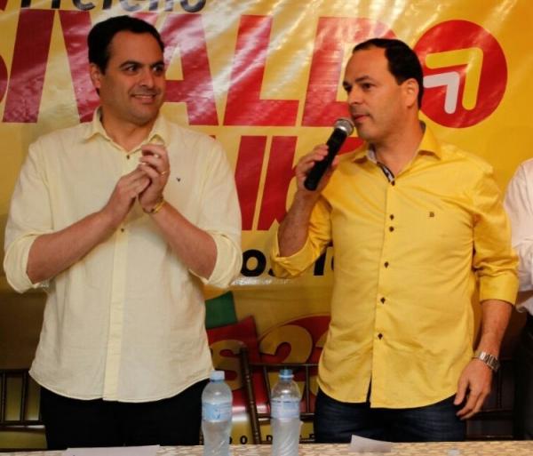 Sivaldo Albino (PSB) e o governador Paulo Câmara (PSB)