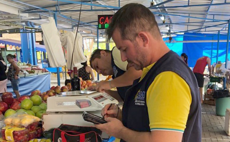 Restaurantes por quilo devem usar a balança comercial aprovada pelo modelo Inmetro - Foto: Divulgação/Governo do Tocantins