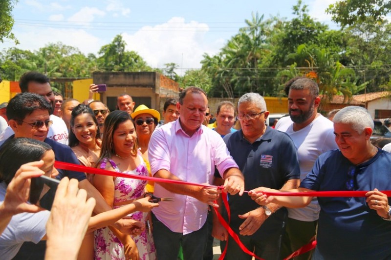 - Diversas autoridades políticas participaram da cerimônia de inauguração do Parque da Juçara (Foto: Divulgação)