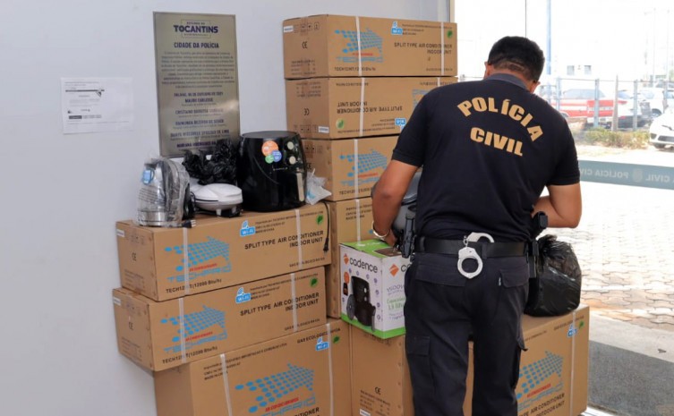 Objetos recuperados passarão por perícia e em seguida serão devolvidos aos verdadeiros donos - Foto: Luiz de Castro/Governo do Tocantins