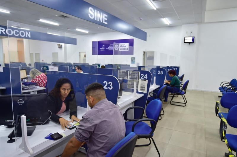 Os interessados devem procurar a unidade do SINE mais próxima de sua residência, com os documentos pessoais. - Foto por: SETASC-MT