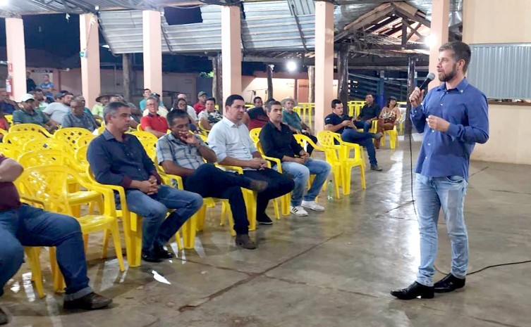 Palestra sobre retirada da vacinação contra febre aftosa em Combinado - Foto: Adapec/Governo do Tocantins