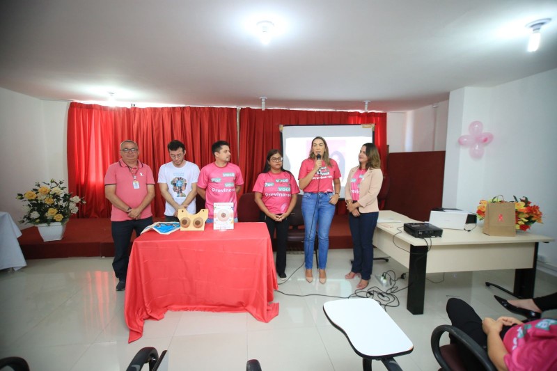 - Campanha teve como foco exames e informações para a prevenção ao câncer de mama (Foto: Márcio Sampaio)