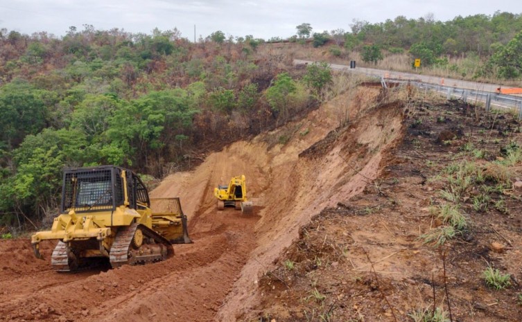 Correção de erosão à margem da rodovia TO-255 em andamento acelerado - Foto: Ageto/Governo do Tocantins