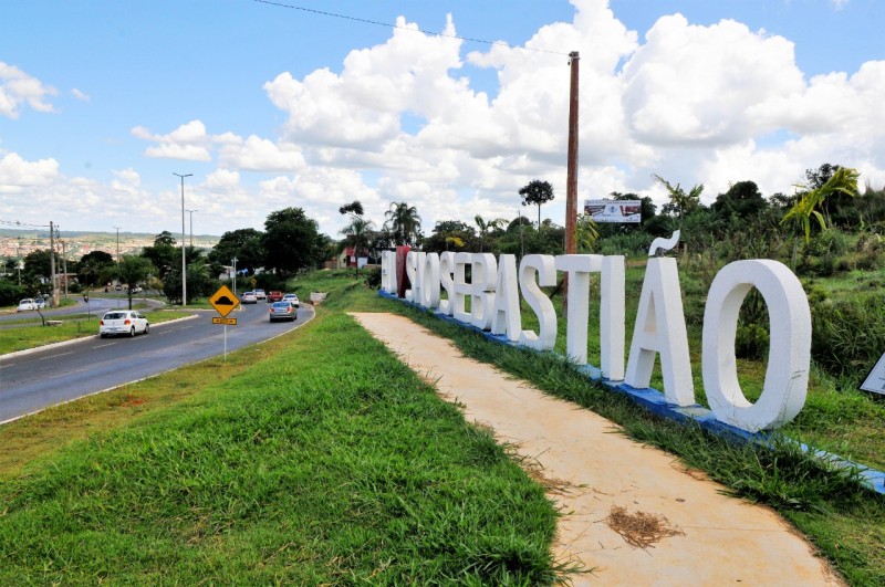 a Administração Regional de São Sebastião foi a primeira do DF a emitir autorização para empreendedores de rua estrangeiros, situação até então impossibilitada. | Foto: Arquivo Agência Brasília