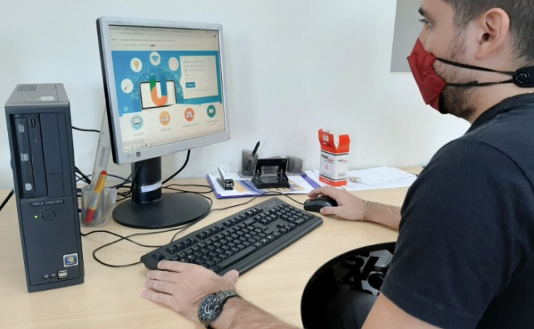 O curso está todo no formato online e fica disponível no Ambiente Virtual de Aprendizagem da Unicet - Foto: Hellen Nunes/Governo do Tocantins