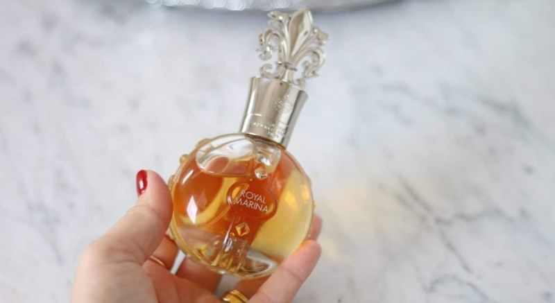 Maior diferença, de 55,69%, foi encontrada no perfume Royal Marina Diamond (foto) - (Foto: Reprodução internet)
