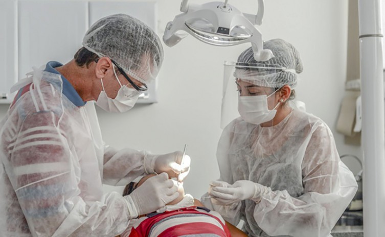 Serviços odontológicos são ofertados de forma gratuita no Sistema Único de Saúde (SUS) - Foto: Raíza Milhomem