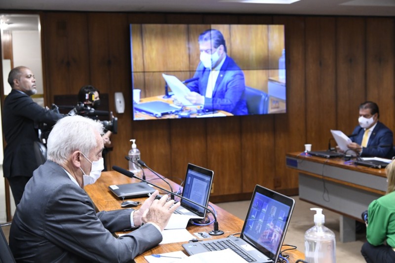 Nelsinho Trad apresentou o relatório de Alessandro Vieira ao PLC 70/2014, que segue para a CMA - Agência Senado
