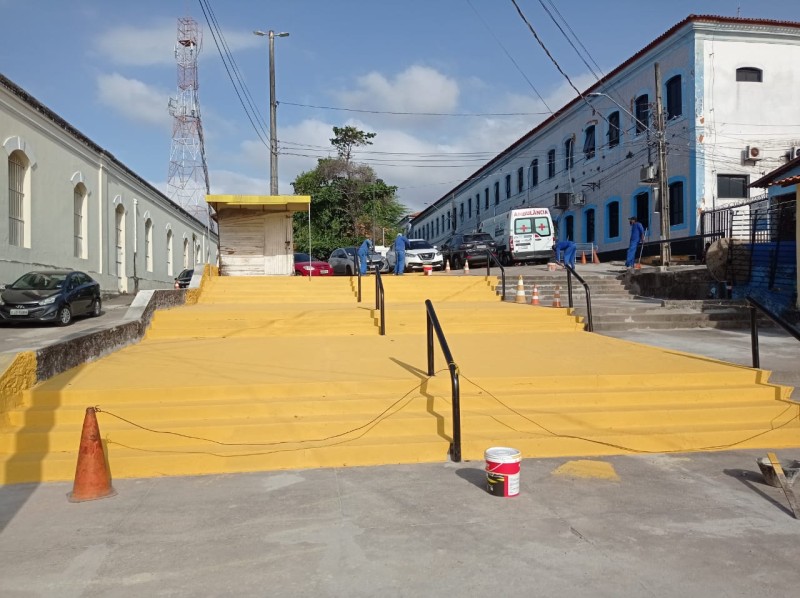 - Escadaria na lateral do Ceprama vai receber grafites exaltando a Madre Deus e mulheres pretas (Foto: Divulgação)