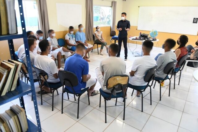 Socioeducantos participam de oficina promovida pela Secretaria de Justiça de Cidadania | Foto: Ascom/Sejus
