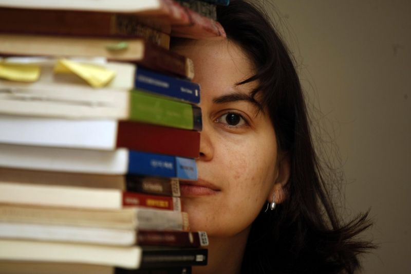 A lista de livros divulgada pela Comvest foi originalmente reduzida de 12 para 10 obras - (Foto: Luiz Carlos Murauskas/Folhapress - 10.5.21)