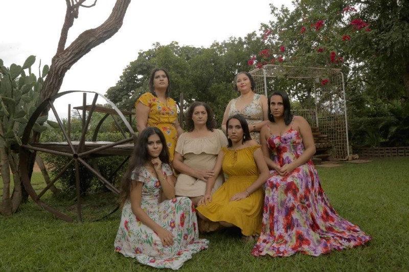 “Calin” é o modo como as mulheres da etnia Calon se autodenominam - Foto por: Karen Ferreira/Divulgação