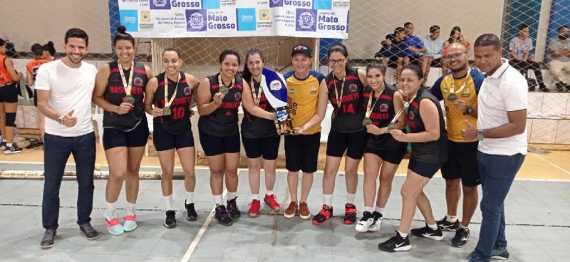 Seleção feminina de Campo Novo do Parecis é campeã no basquetebol - Foto por: Divulgação