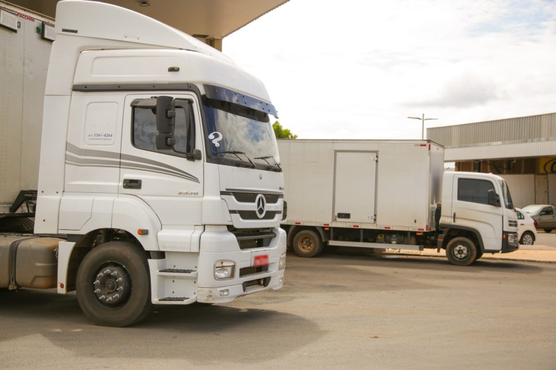 Há três vagas para motorista de caminhão, no Guará, com remuneração de R$ 2 mil | Foto: Tony Oliveira/Agência Brasília