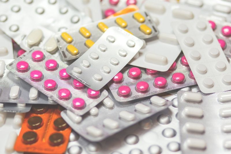A alta nos preços dos produtos farmacêuticos impactou o índice registrado em abril - (Foto: Pixabay)