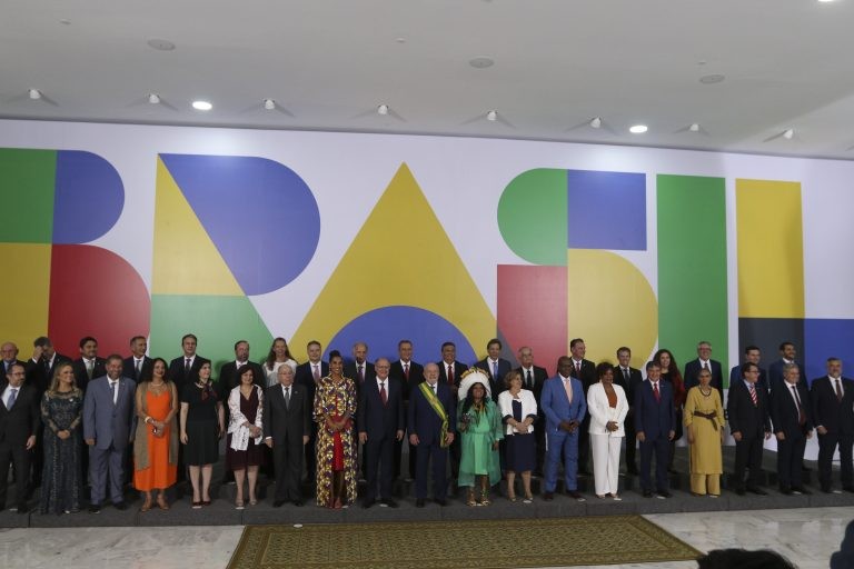 Ministros tomaram posse neste domingo no Palácio do Planalto - (Foto: Tânia Rego/Agência Brasil)