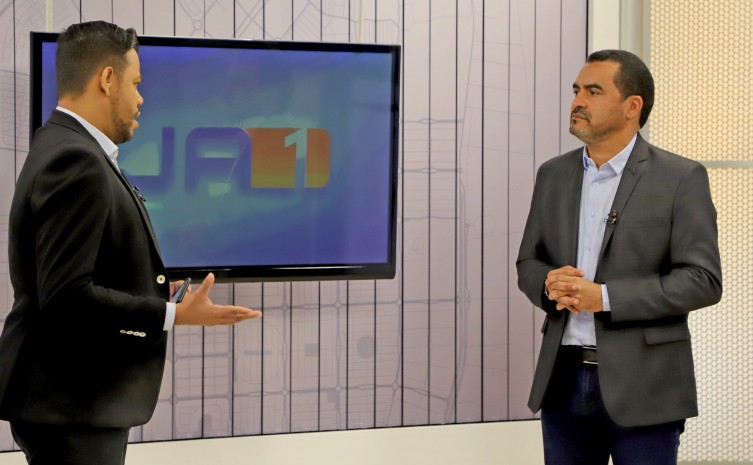 O governador Wanderlei Barbosa participou de entrevista ao vivo na 1ª Edição do Jornal Anhanguera, na manhã desta segunda-feira, 2 - Foto: Antônio Gonçalves/Governo do Tocantins