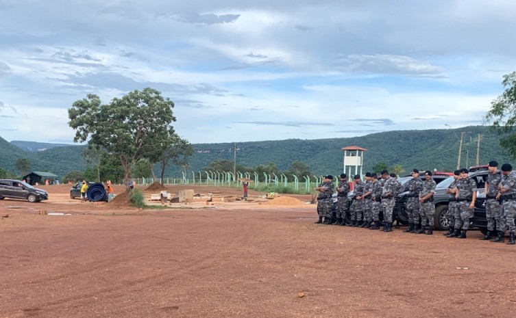 Forças de Segurança desmontam acampamento de manifestantes no QG do Exército nesta segunda-feira, 9 - Foto: PM/Governo do Tocantins