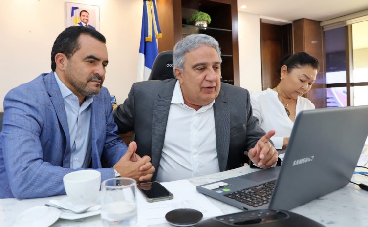 Governador do Estado do Tocantins, Wanderlei Barbosa e Vice-Governador, Laurez Moreira, participam de reunião com governadores do Consórcio da Amazônia Legal - Foto: Marcos Veloso/Governo do Tocantins