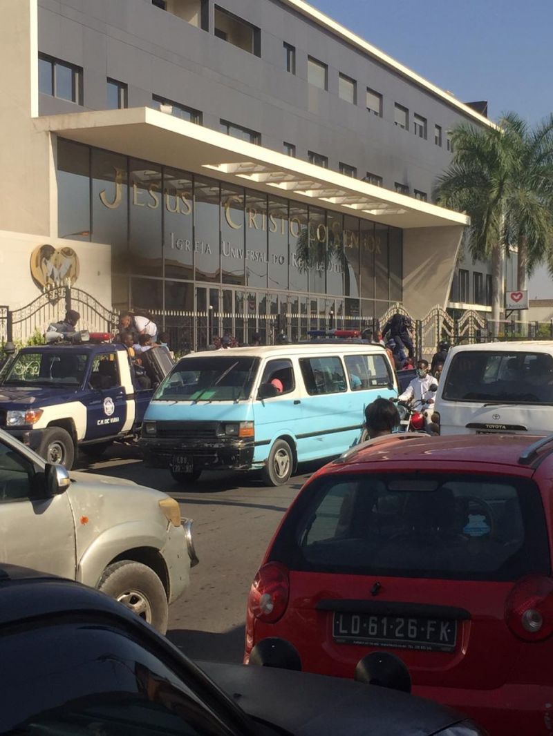 Igreja Universal em Angola: deportação de nove missionários brasileiros, embarcados em um avião à força - (Foto: Reprodução)