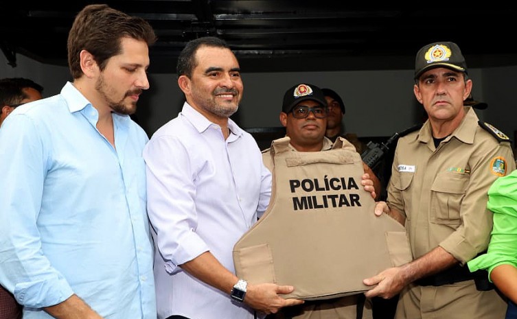 O governador Wanderlei Barbosa destacou o papel do policial para a segurança da sociedade - Foto: Esequias Araújo/Governo do Tocantins