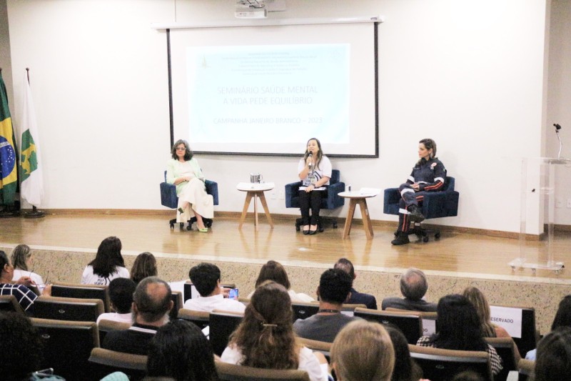 Seminário “Saúde mental: a vida pede equilíbrio realizado na Escola de Governo