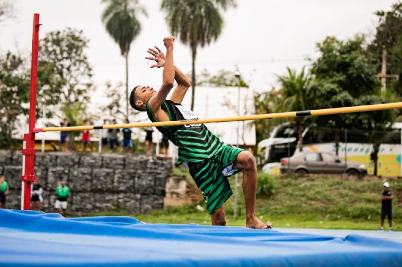 Atletismo no COT da UFMT - Foto por: Christiano Antonucci