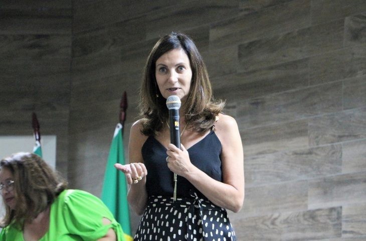 Monique Alves