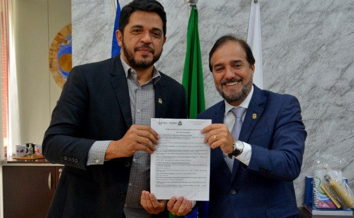 Gestores do Ruraltins e da Sics assinam Termo de Execução Descentralizada (TED), que constitui a execução do Censo da Apicultura e da Meliponicultura no Tocantins - Foto: Delfino Miranda/Governo do Tocantins