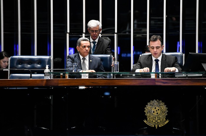 Mecias de Jesus (esq): medida confere segurança jurídica a importante mecanismo de proteção social - Jefferson Rudy/Agência Senado