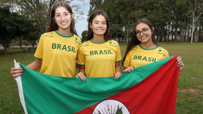 Manuela, Helena e Sofia vão representar o Estado na Regeneron ISEF, que acontece em Dallas, no Texas (EUA) -Foto: Luis Eduardo Selbach/Ascom Fundação Liberato