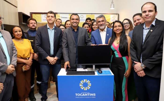 Governador Wanderlei Barbosa entrega mais de 400 computadores para ampliação dos serviços do Detran - Foto: Antônio Gonçalves/Governo do Tocantins