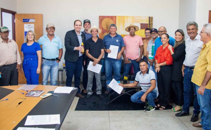 Os equipamentos foram entregues a sete associações de apicultores em sete municípios tocantinenses - Foto: Carlessandro Souza/Governo do Tocantins