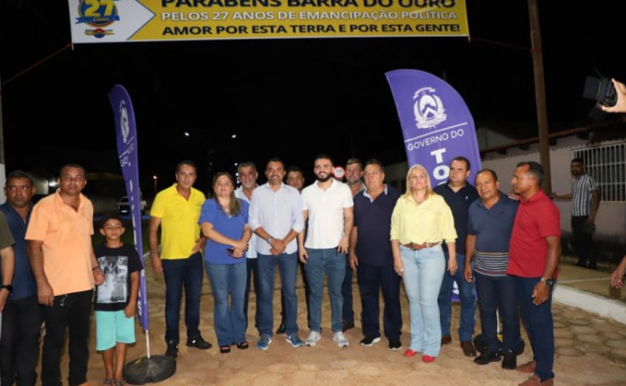 No aniversário de Barra do Ouro, Wanderlei Barbosa entrega obras de pavimentação com recursos do Estado e anuncia investimentos na cidade - Foto: Esequias Araújo/Governo do Tocantins