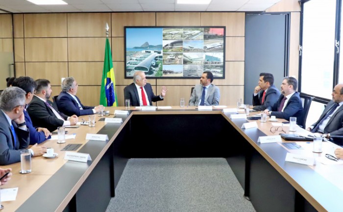 Diversificação das soluções logísticas e o potencial do Tocantins como eixo e corredor do transporte intermodal e hidroviário foram assuntos tratados na audiência - Foto: Mariana Di Pietro/Governo do Tocantins