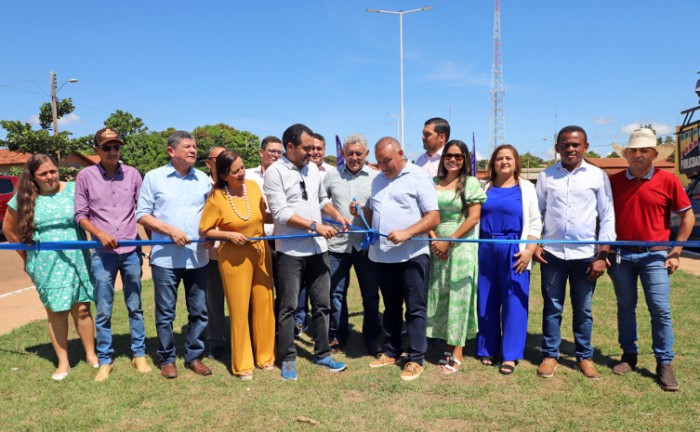 Governador Wanderlei Barbosa comemora aniversário de Rio Sono e visita obras de pavimentação asfáltica realizadas com incentivo do Governo do Tocantins - Foto: Esequias Araújo/Governo do Tocantins