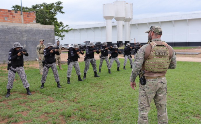 Equipes do GOTE da PC-TO durante treinamento de policiais penais em Palmas - Foto: Luiz de Castro/Governo do Tocantins