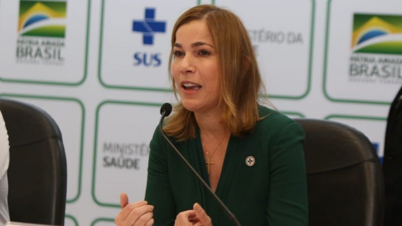 Mayra Pinheiro em evento no Ministério da Saúde - (Foto: Twitter/Reprodução 06.08.2020)